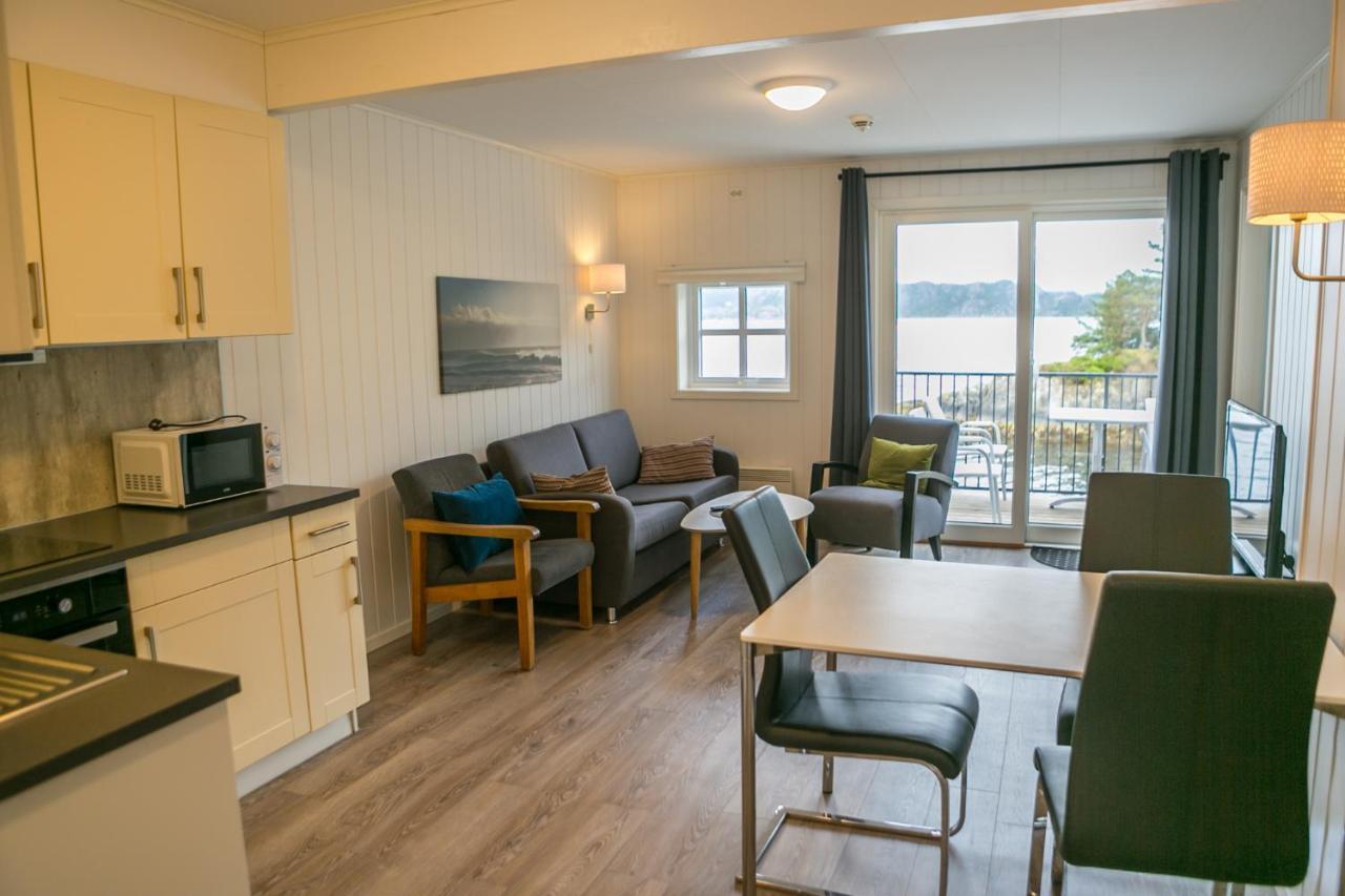 Floro Rorbu Apartment Bagian luar foto