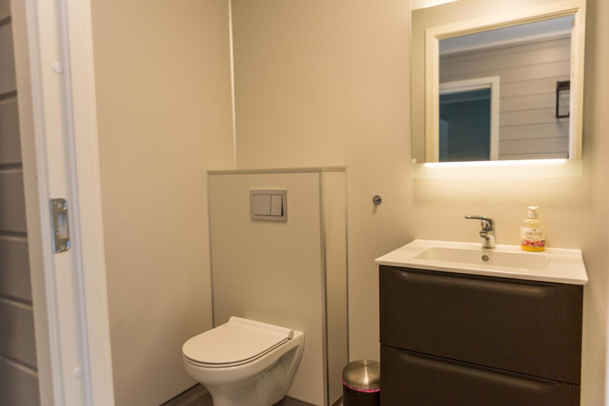 Floro Rorbu Apartment Bagian luar foto